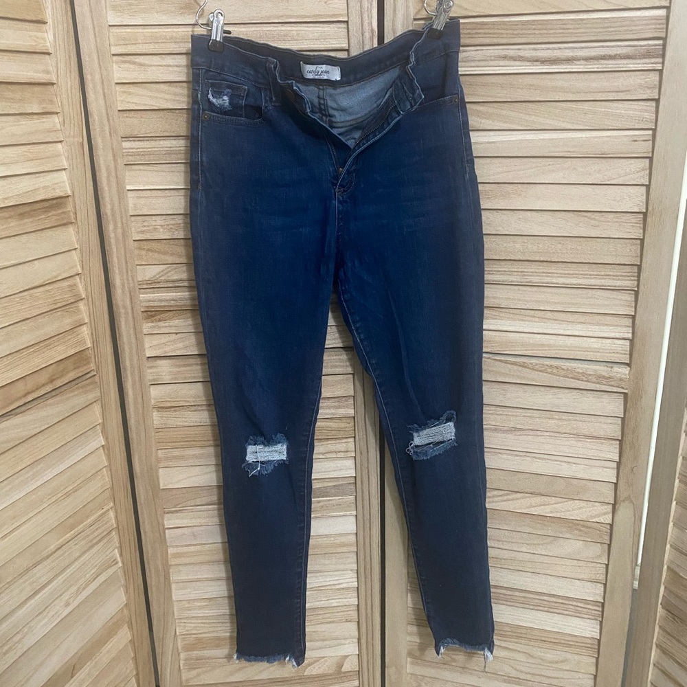 “Keller” high rise Carly Jean womens jeans, size 29, distressed dark wash jeans